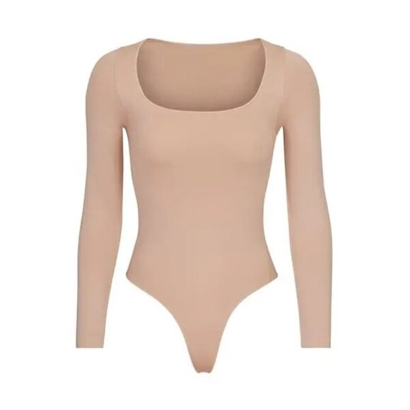 SKIMS Essential Long Sleeve Scoop Bodysuit Sandstone 4X/5X - Picture 10 of 10